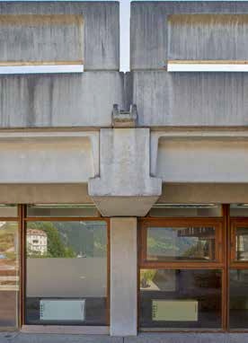 Kongresszentrum, Detailansicht der Erdgeschoßzone