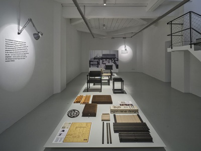 Blick in die Ausstellung "Egon Rainer: Ordnung und Lebendigkeit" im aut