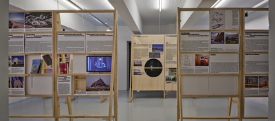 Blick in die Ausstellung – © Günter Richard Wett