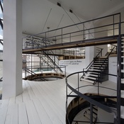 Treppen, Brücken, schiefe Ebenen – alle Räume des aut umgebaut von Volker Giencke, 2015, Bildnachweis: © Günter R. Wett