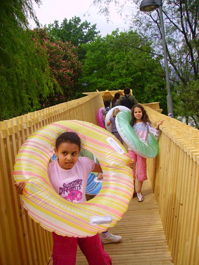 Architektur in Bewegung – Stadtparcours – eine Architektur-Schnitzeljagd für junge BesucherInnen Foto © aut. architektur und tirol