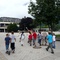 architektur sommerakademie für kinder 2009 – wir lernen den TU-Campus kennen und holen uns die Informationen, die wir für unsere Entwürfe brauchen, ob in der Bibliothek, in den Instituten der Architektur- oder Bauingenieurfakultät oder in den Prüflabors der TU.