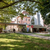 Salon Stolz, Architektursalon und su.n - spaceunit.net