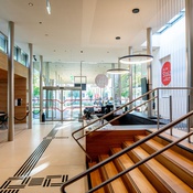 Innenansicht Salon Stolz, Architektursalon und su.n - spaceunit.net