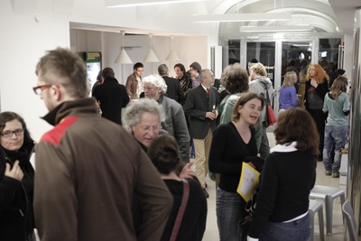 Roundtable II zu Shared Space, 13.04.2010: Kunst als Strategie im öffentlichen Raum – eine mögliche Methode der Urban Regeneration