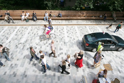 Allison Dutoit / Gehl Architects: Cities for people – New Road, Brighton (UK) Gehl Architects und Landscape Projects © Gehl Architects