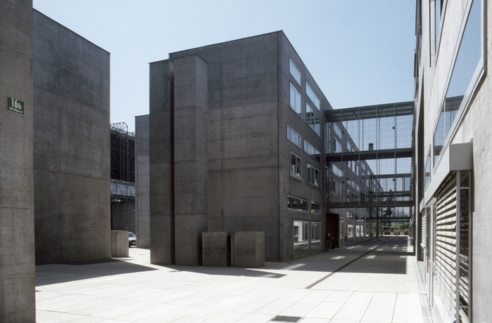 Informations- und Elektrotechnische Institute der TU Graz, Riegler Riewe Architekten, Graz 2000