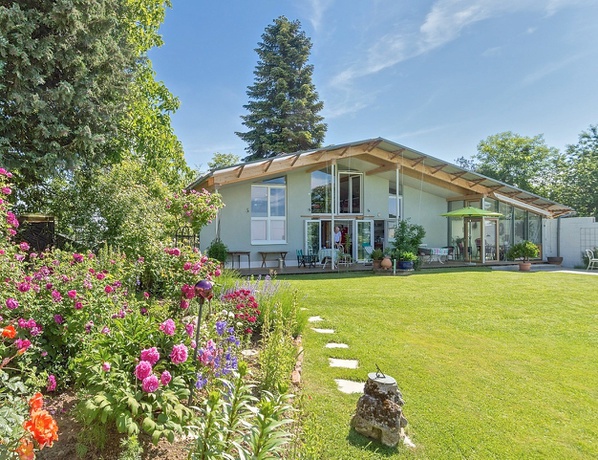 Low Budget Loft Haus