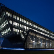 Raiffeisenlandesbank Headquarter in Raaba – © Raiffeisenlandesbank Headquarter in Raaba, Foto: Luttenberger Raiffeisenlandesbank Headquarter in Raaba