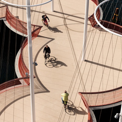 Olafur Eliasson, Cirkelbroen, 2015 | Christianshavns Kanal, Copenhagen, 2015 | Photgrapher: Anders Sune Berg | Courtesy of A gift from Nordea-fonden to the city of Copenhagen – © 2015 Olafur Eliasson Olafur Eliasson, Cirkelbroen, 2015 | Christianshavns Kanal, Copenhagen, 2015 | Photgrapher: Anders Sune Berg | Courtesy of A gift from Nordea-fonden to the city of Copenhagen