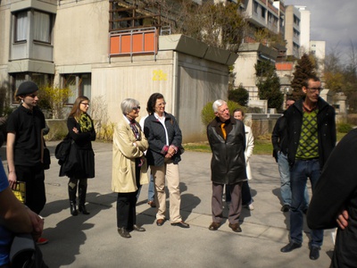 Häuser schaun: Ausstellung Wohnmodelle. Experiment und Alltag im stadtmuseumgraz sowie Terrassenhaussiedlung / Werkgruppe Graz 1972 - 1978