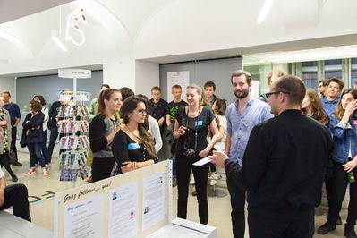 Eröffnung 09.06.2016: FORM FOLLOWS ...