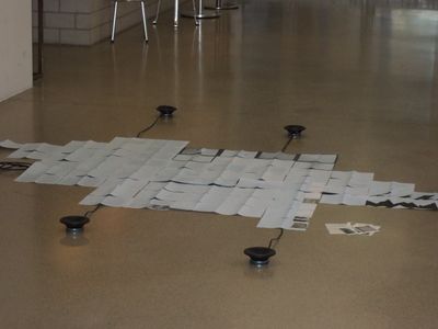 Taking FROM Leaving IN Moving ON – mapping Urban Nomadism – Audioinstallative Buchpräsentation, Renate Mihatsch