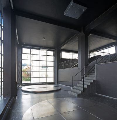 LOOSE ENDS – Blick in die Ausstellung im  aut . 
Foto: © Günter Richard Wett