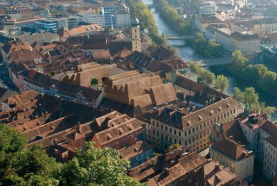 Häuser schaun 05.06.2010: Kastner & Öhler Erweiterung / Nieto Sobejano Arquitectos