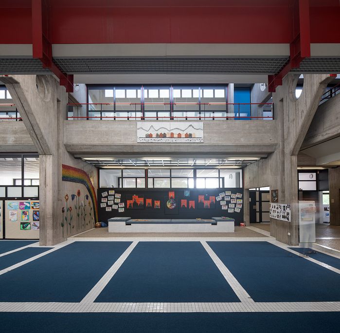 Günther Norer mit Margarethe Heubacher-Sentobe, Volksschule Vomp, 1972–74