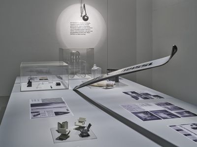 Blick in die Ausstellung "Egon Rainer: Ordnung und Lebendigkeit" im aut